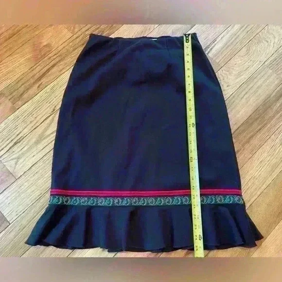 Hanna Andersson Women’s Black Ruffle Pencil Midi Skirt Embroidered Size Small - Picture 8 of 10